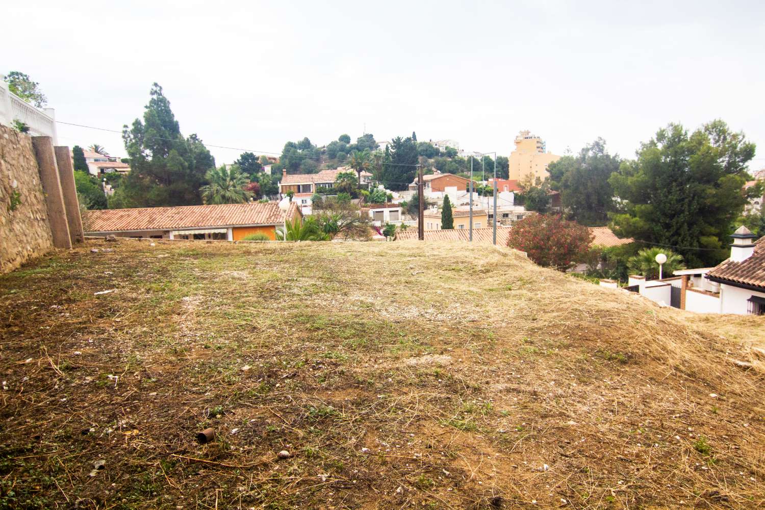 قطعة أرض للبيع في Los Pacos (Fuengirola)