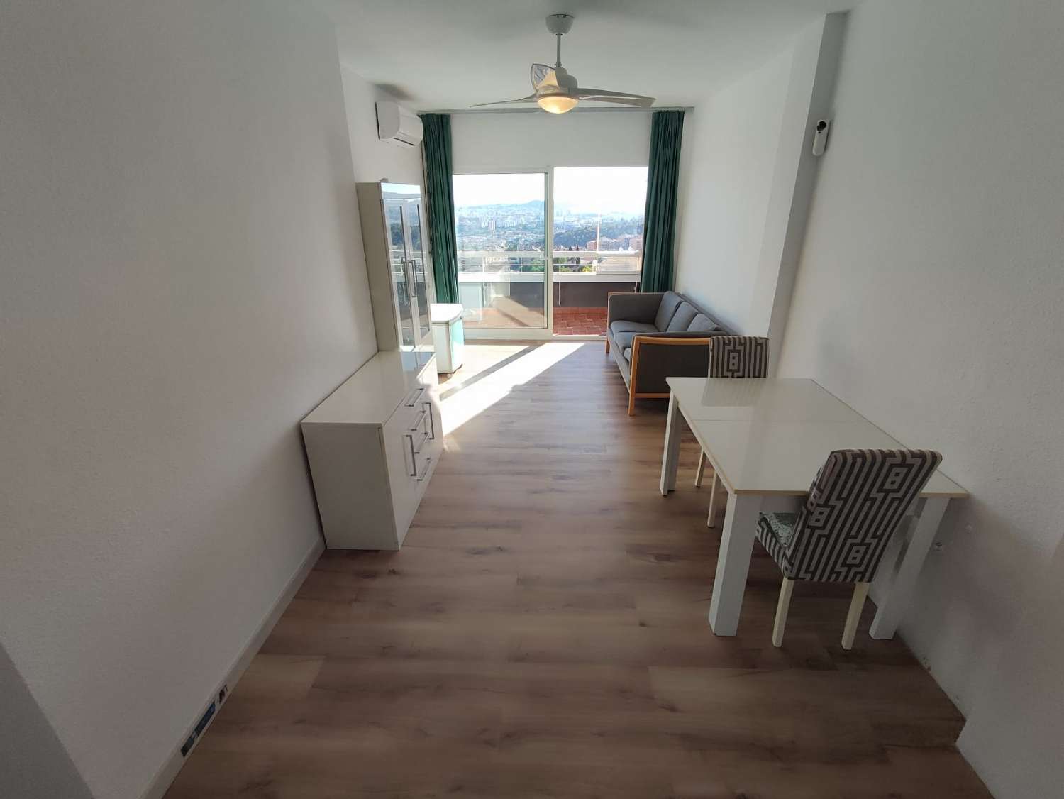Apartamento con magníficas vistas al mar Fuengirola (Torreblanca)