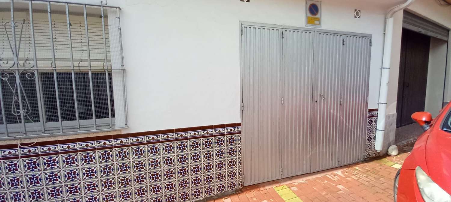 Casa con garaje y solarium de 108 m2 en Fuengirola Los Pacos