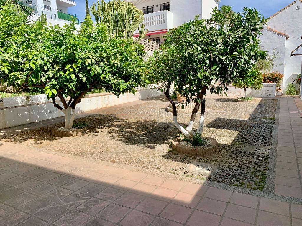Commercial property with garage in Mijas Golf