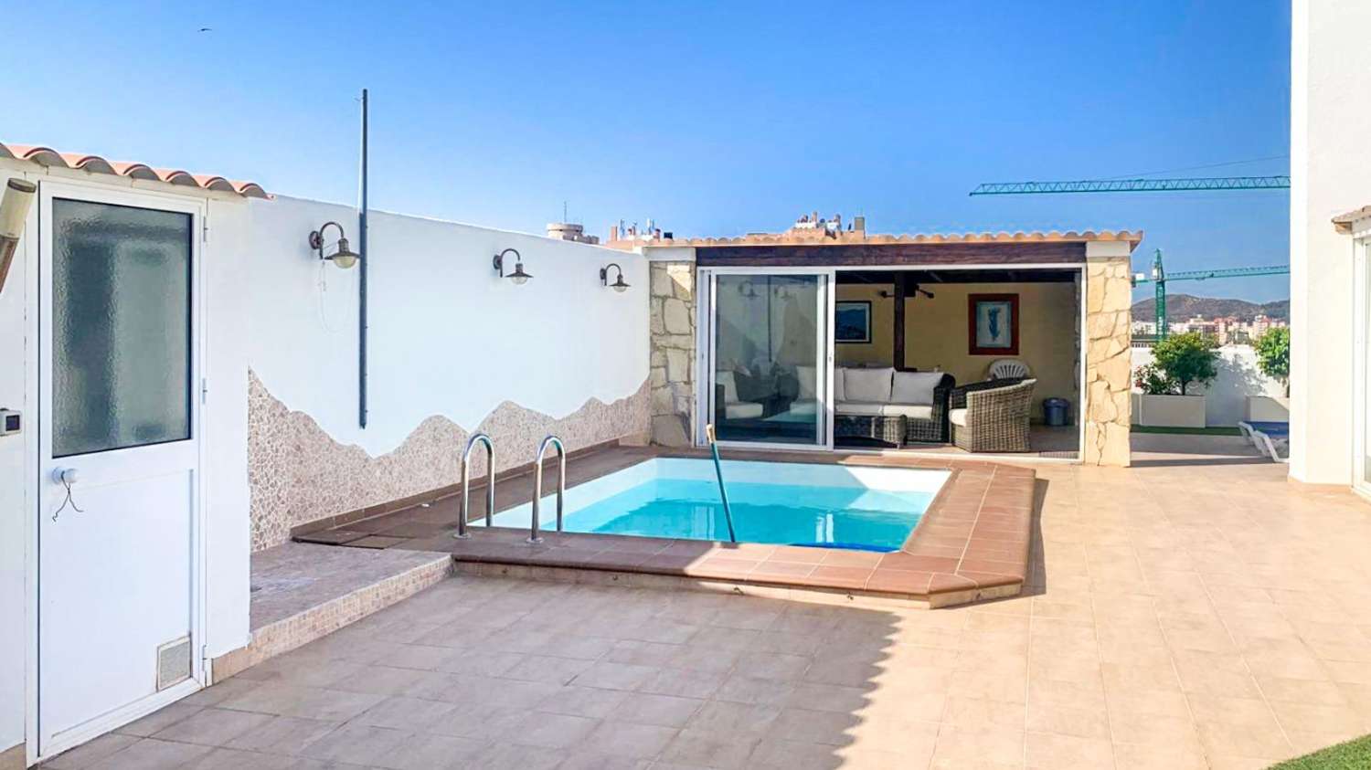 Ático 1ª linea playa con Piscina privada centro puerto